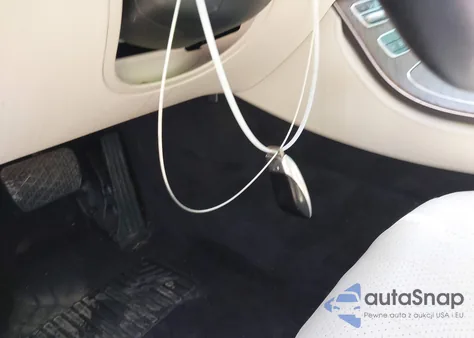 2021 Mercedes-Benz E 350 из США, поврежденный, VIN W1KZF8DB3MA922302